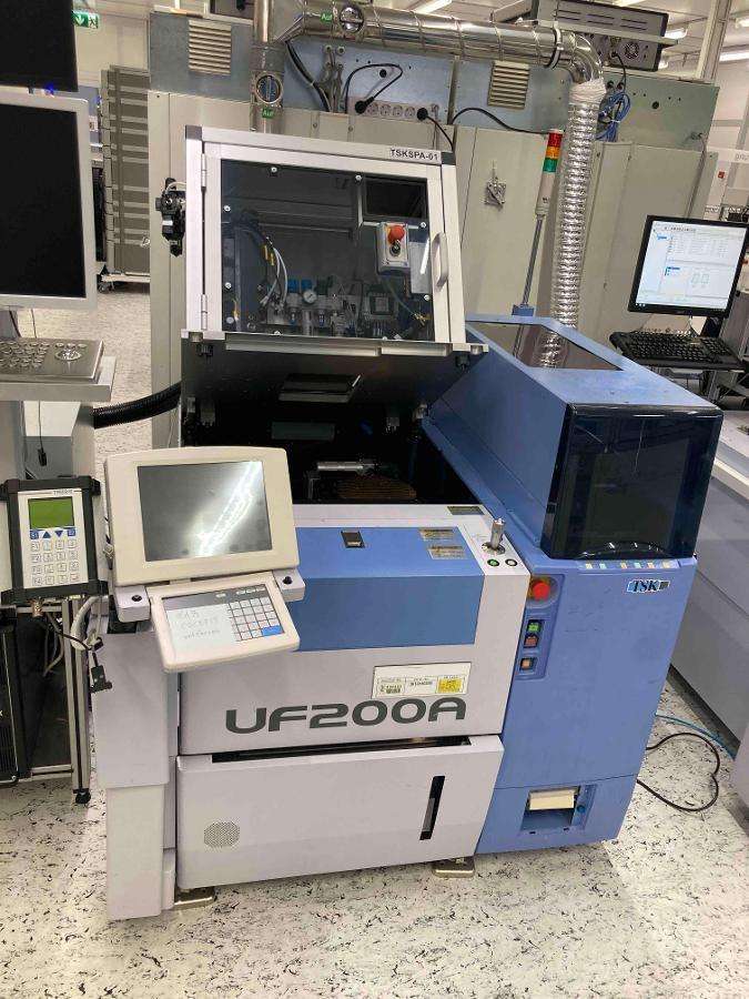 ACCRETECH UF200A探针台